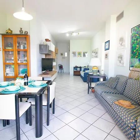 Veronica's House אוטרנטו